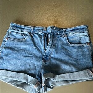 American Eagle Outfitters Mom Short